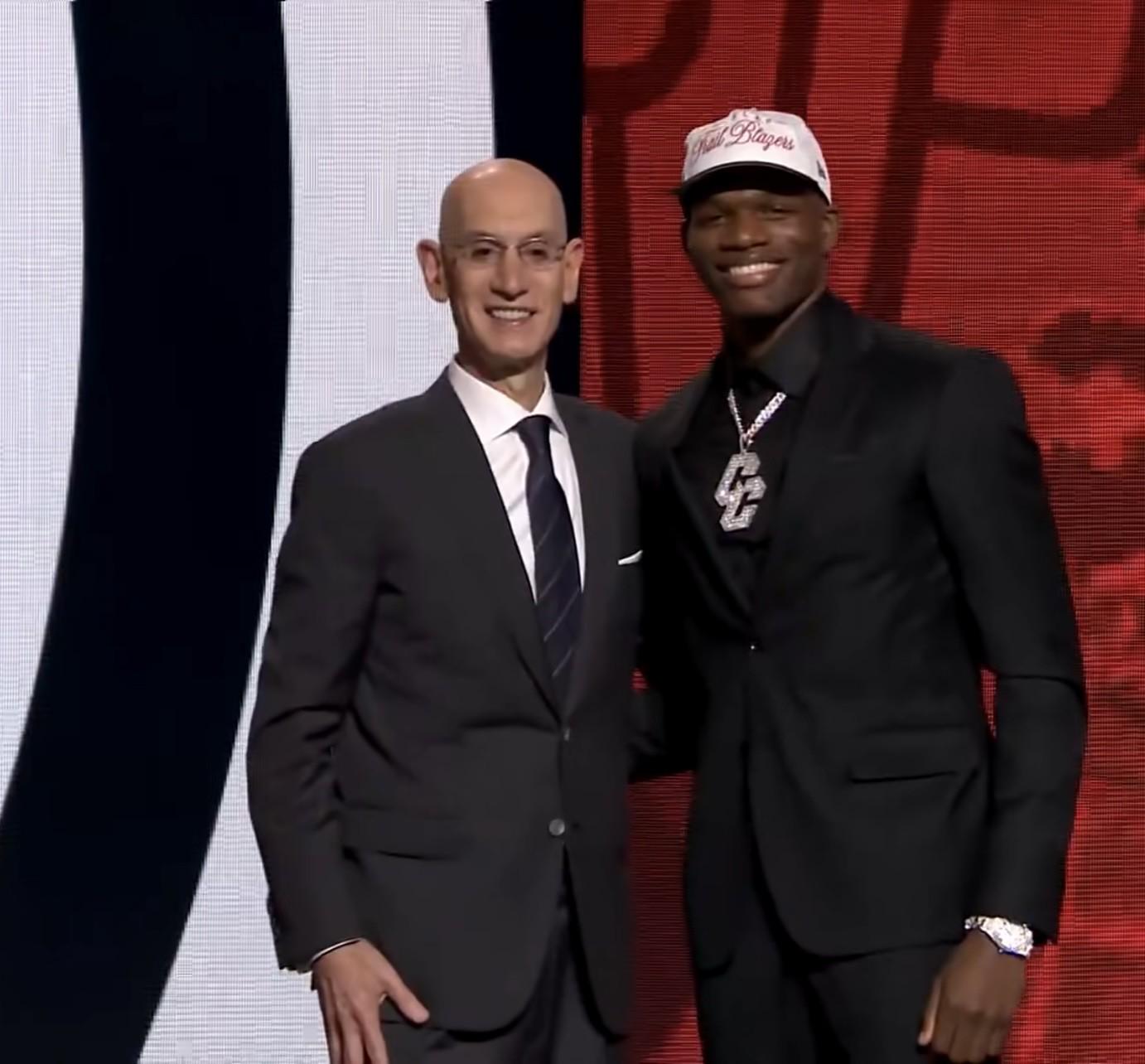 2025 NBA選秀：開拓者隊(duì)以第11順位選擇了華盛頓前鋒膽小鬼